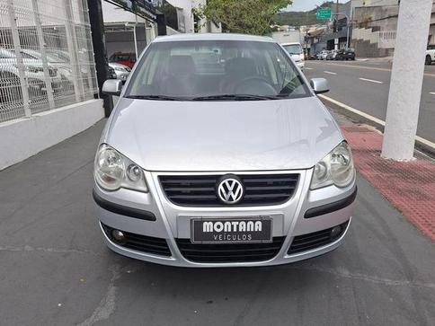 VOLKSWAGEN POLO SEDAN 1.6