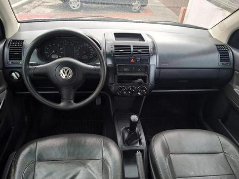 VOLKSWAGEN POLO SEDAN 1.6