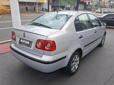VOLKSWAGEN POLO SEDAN 1.6