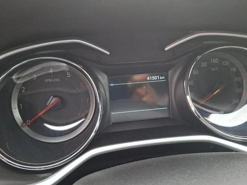 CHEVROLET ONIX 10TMT LTZ