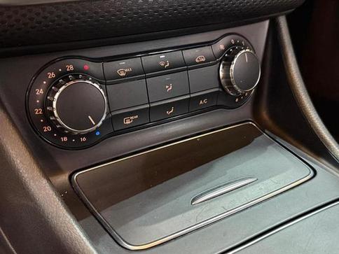 MERCEDES-BENZ A200FF