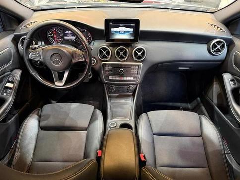MERCEDES-BENZ A200FF