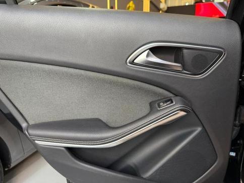 MERCEDES-BENZ A200FF