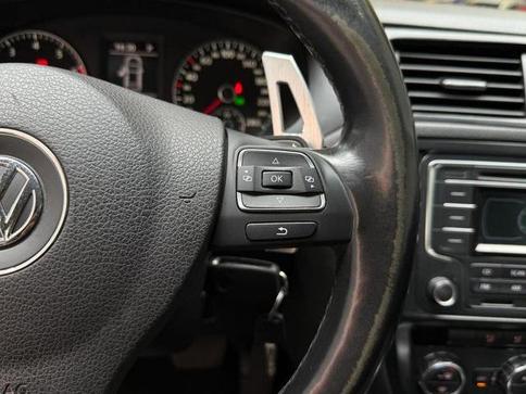 VOLKSWAGEN JETTA 2.0