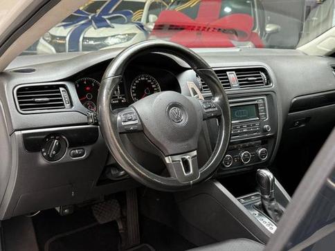 VOLKSWAGEN JETTA 2.0