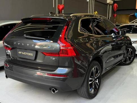 VOLVO XC60 2.0 T5 MOM