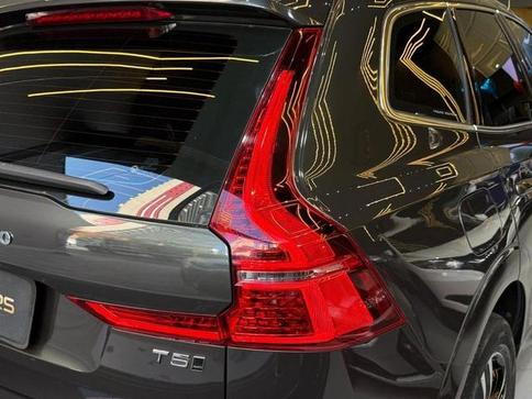 VOLVO XC60 2.0 T5 MOM