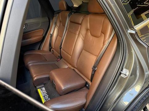 VOLVO XC60 2.0 T5 MOM