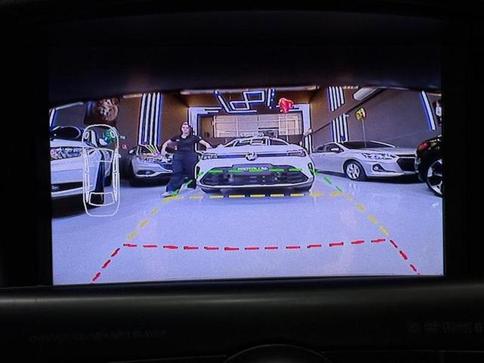 CHEVROLET CRUZE LT HB