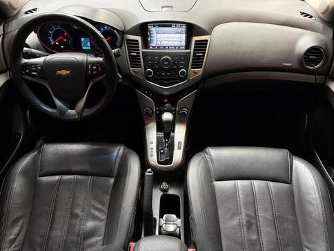 CHEVROLET CRUZE LT HB