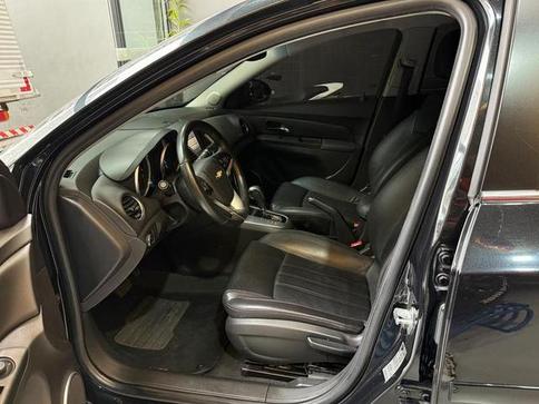 CHEVROLET CRUZE LT HB