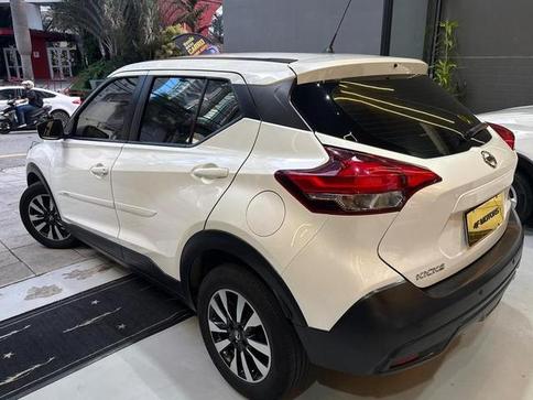 NISSAN KICKS ACTIVE CVT
