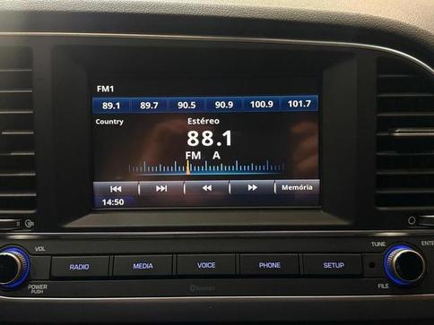 HYUNDAI ELANTRA 2.0 AUT