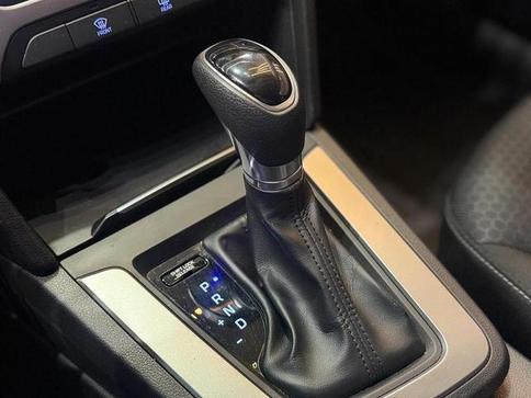 HYUNDAI ELANTRA 2.0 AUT