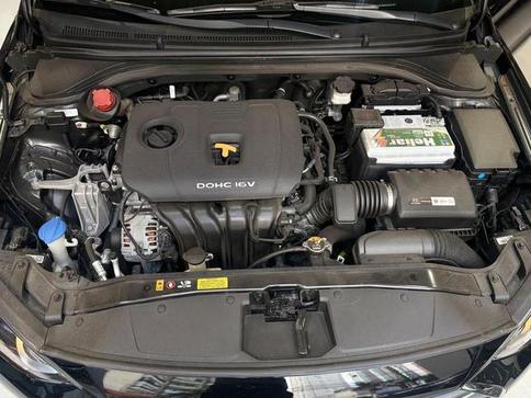 HYUNDAI ELANTRA 2.0 AUT