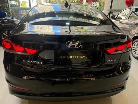 HYUNDAI ELANTRA 2.0 AUT