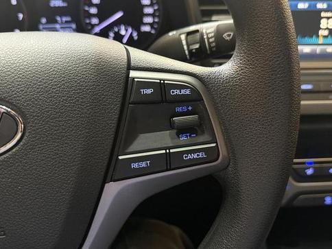 HYUNDAI ELANTRA 2.0 AUT