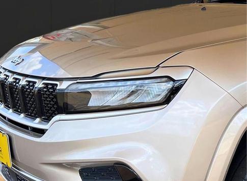 JEEP COMMANDER OVR TD380