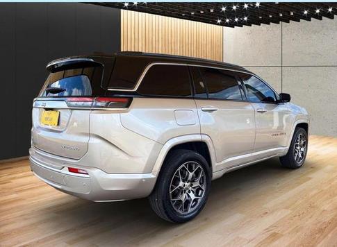 JEEP COMMANDER OVR TD380