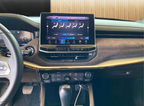 JEEP COMMANDER OVR TD380