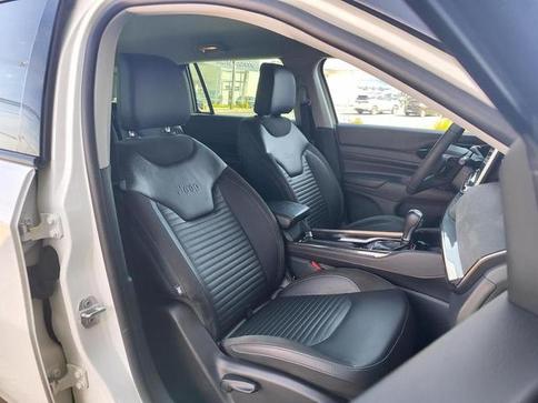 JEEP COMMANDER LIM T270