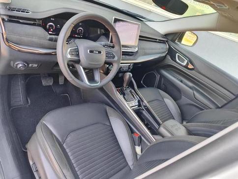 JEEP COMMANDER LIM T270