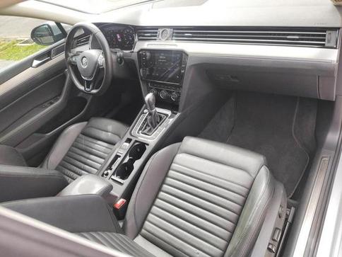 VOLKSWAGEN PASSAT HL TSI AA