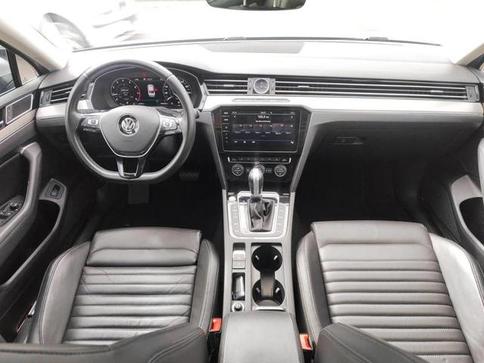 VOLKSWAGEN PASSAT HL TSI AA