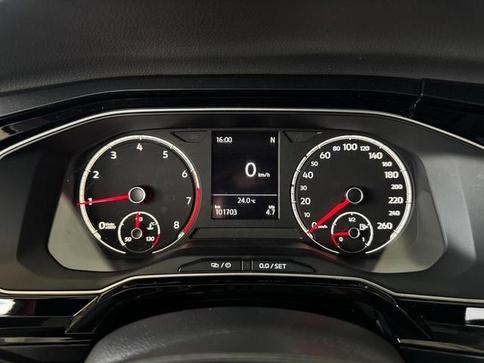 VOLKSWAGEN POLO CL AD