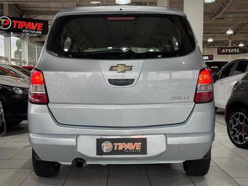 CHEVROLET SPIN 1.8L MT LT