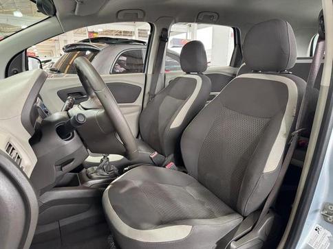 CHEVROLET SPIN 1.8L MT LT