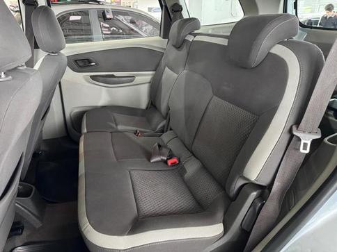 CHEVROLET SPIN 1.8L MT LT