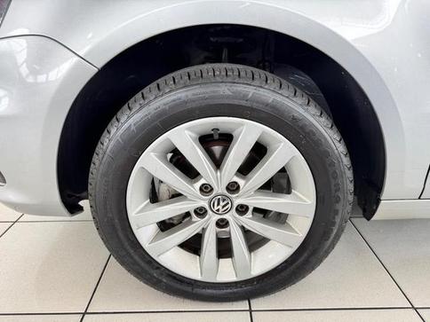 VOLKSWAGEN FOX CONNECT 1.6 FLEX 8V 5P