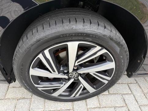 VOLKSWAGEN VIRTUS HIGHLINE 200 TSI 1.0 FLEX 12V AUT