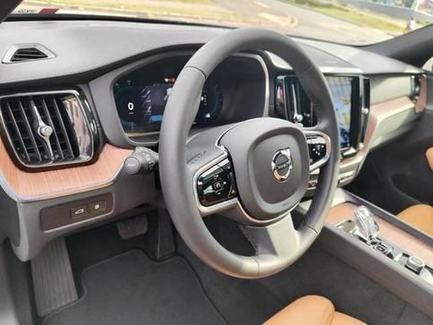 VOLVO XC 60 T-8 ULTIMATE 2.0 AWD (HIBRIDO)