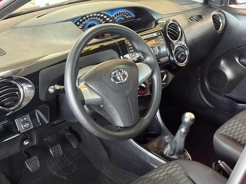 TOYOTA ETIOS XS SEDAN 1.5 FLEX 16V 5P MEC.