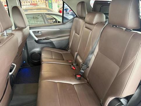 TOYOTA HILUX SW4 SRX 4X4 2.8 TDI 16V DIES. AUT.