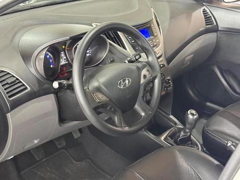 HYUNDAI HB20S 1.6 COMFORT PLUS 16V FLEX 4P MANUAL