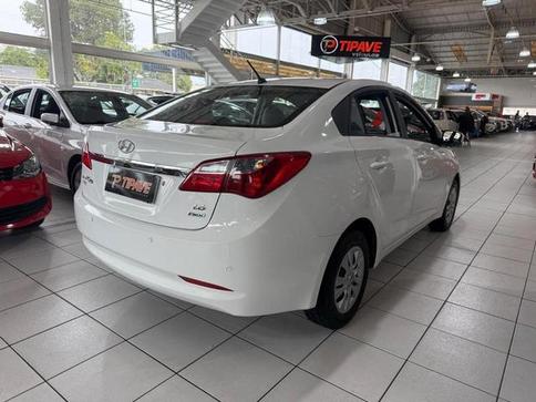 HYUNDAI HB20S 1.6 COMFORT PLUS 16V FLEX 4P MANUAL