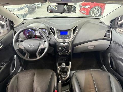 HYUNDAI HB20S 1.6 COMFORT PLUS 16V FLEX 4P MANUAL