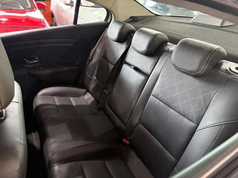 RENAULT FLUENCE DYNAMIQUE PLUS 2.0 16V FLEX AUT.
