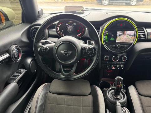 MINI CABRIO JCW