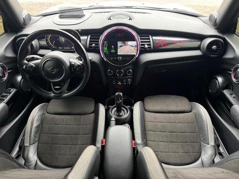 MINI CABRIO JCW