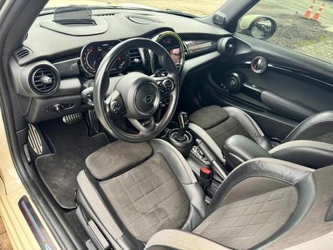 MINI CABRIO JCW
