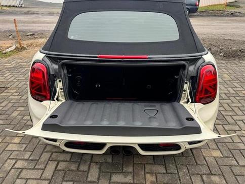 MINI CABRIO JCW