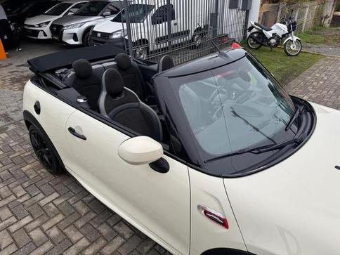 MINI CABRIO JCW