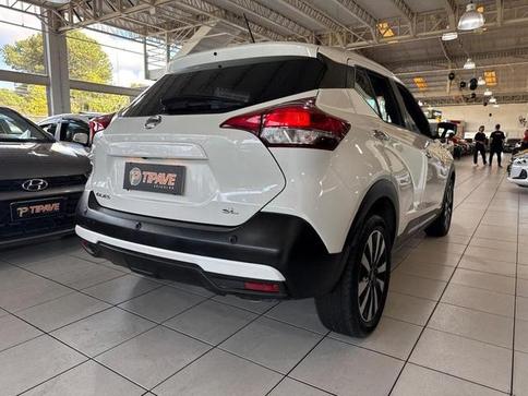 NISSAN KICKS SL 1.6 16V FLEXSTAR 5P AUT.