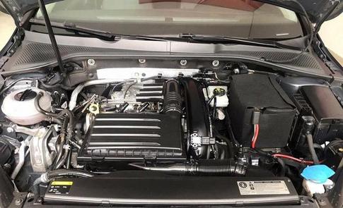 VOLKSWAGEN GOLF 1.4 TSI COMFORTLINE 16V TURBO