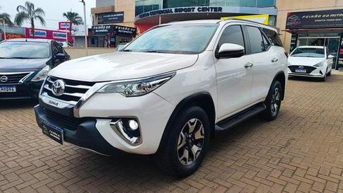 TOYOTA HILUX SW4 4X2 SR 2.7 16V