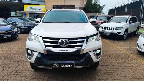 TOYOTA HILUX SW4 4X2 SR 2.7 16V